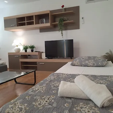 Banovac - Great Location & Free Parking